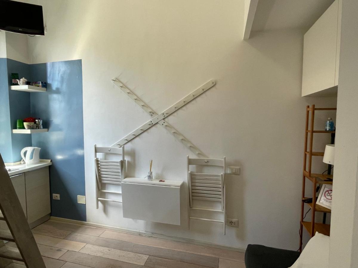 Piccolo Loft Sui Navigli Appartement Milaan Buitenkant foto